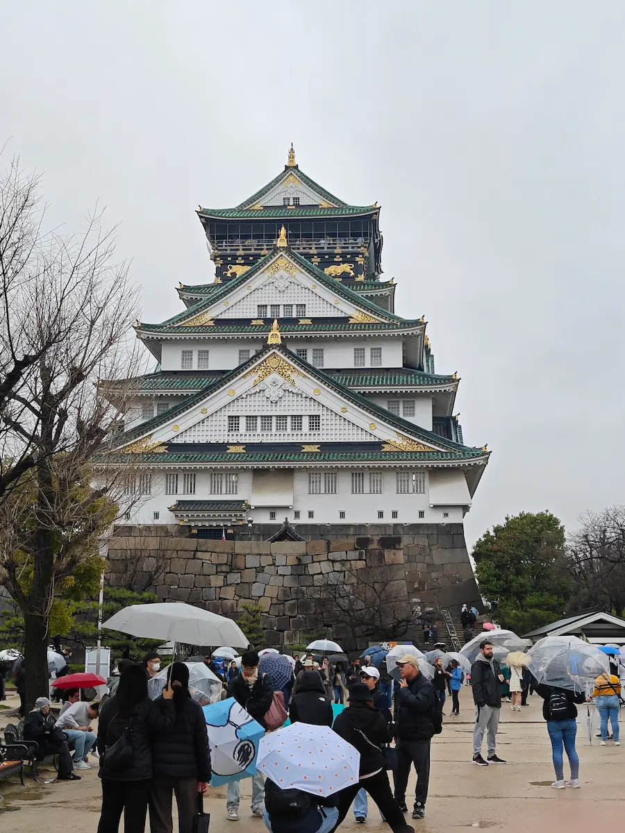Osaka Castle tour guide